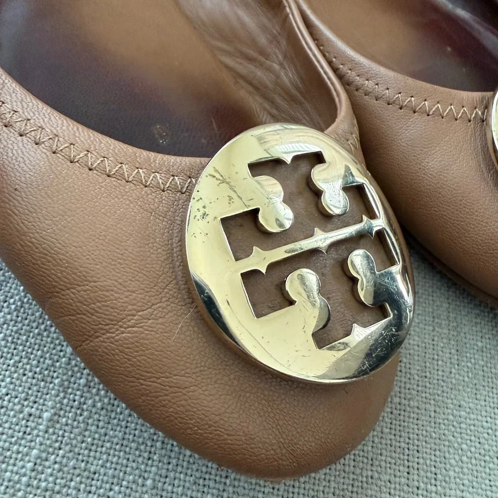 Tory Burch‎ Minnie Travel Ballet Flats Tan Leather Gold Logo 50393 Womens 8.5M